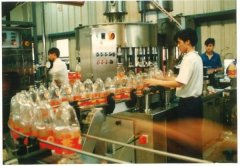 头版点赞金龙鱼：年超3000万次检测用数据践行食